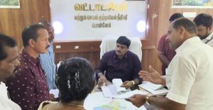 பொன்னேரி அருகே, அத்திப்பட்டு புதுநகர் பகுதியில், 20 ஆண்டுகளுக்கும் மேலாக வசித்து வரும் மக்களுக்கு, நிரந்தர பட்டா வழங்க வலியுறுத்தி பொதுமக்கள் ஜமாபந்தியில் மனு…