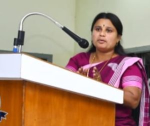ராஜபாளையத்தில் அமைச்சர் ஜெகதீஸ்வரிக்கு தொழில் வர்த்தக சங்கம் சார்பில் பாராட்டு விழா…