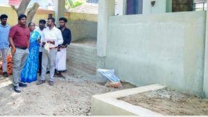 ராமநாதபுரம் மாவட்டத்தில் பல்வேறு துறைகளில் நடைபெற்று வரும் வளர்ச்சி திட்டப் பணிகளை ராமநாதபுரம் மாவட்ட ஆட்சித் தலைவர் மா.சிவகுரு பிரபாகரன் ஆய்வு செய்தார்…