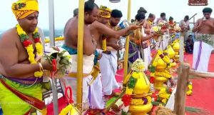 மதுரையில், மீனாட்சி சுந்தரேசுவரர் கோயில் குடமுழுக்கு விழா கோலாகலமாக நடைபெற்றது…