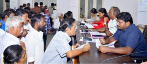 ராமநாதபுரத்தில் நடைபெற்ற மக்கள் குறை தீர்க்கும் நாள் கூட்டத்தில் ராமநாதபுரம் மாவட்ட ஆட்சித் தலைவர் மா.சிவகுரு பிரபாகரன் 521 கோரிக்கைகள் மனு பெற்று விசாரணை…