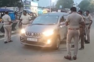 தேனியில் சிறையிலிருந்து தப்பி ஓடிய 17 சிறை கைதிகள் – உசிலம்பட்டியில் விடிய விடிய போலீசார் தீவிர வாகன சோதனையுடன் தேடுதல் வேட்டையில் இறங்கியுள்ளனர்…